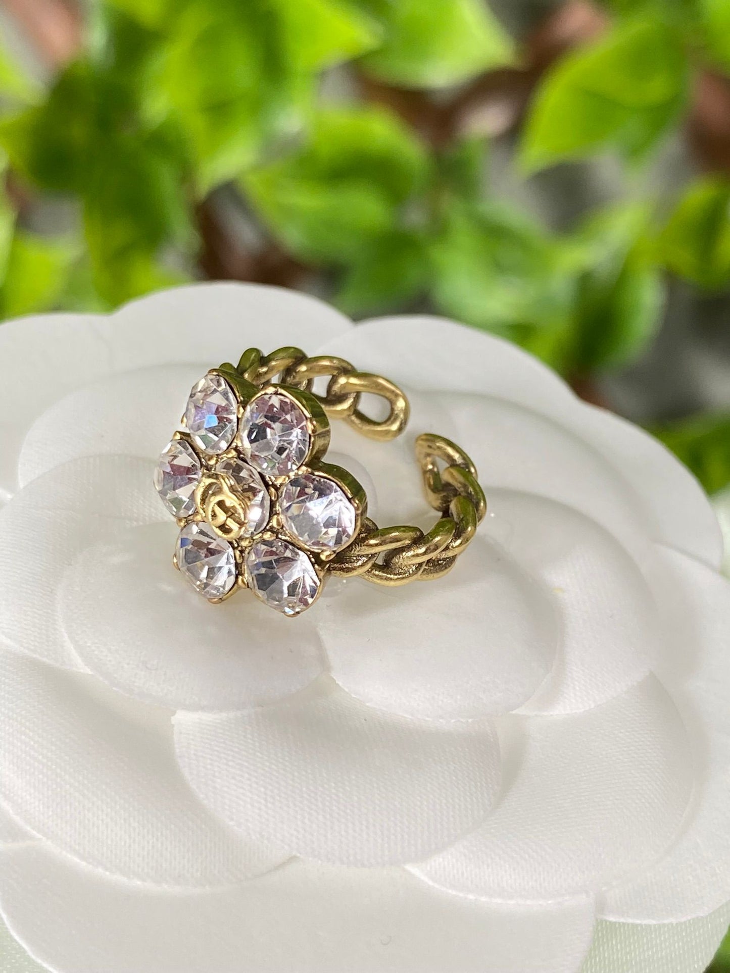 Antik Gold Flower Ring GG Detail