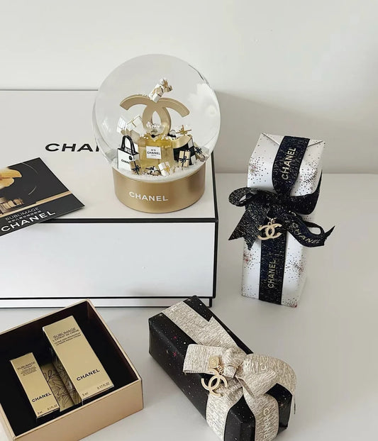 Chanel Gold Limited Ediction 2023 Snow Globe, Schneeparfüm Globe, Perfume Details