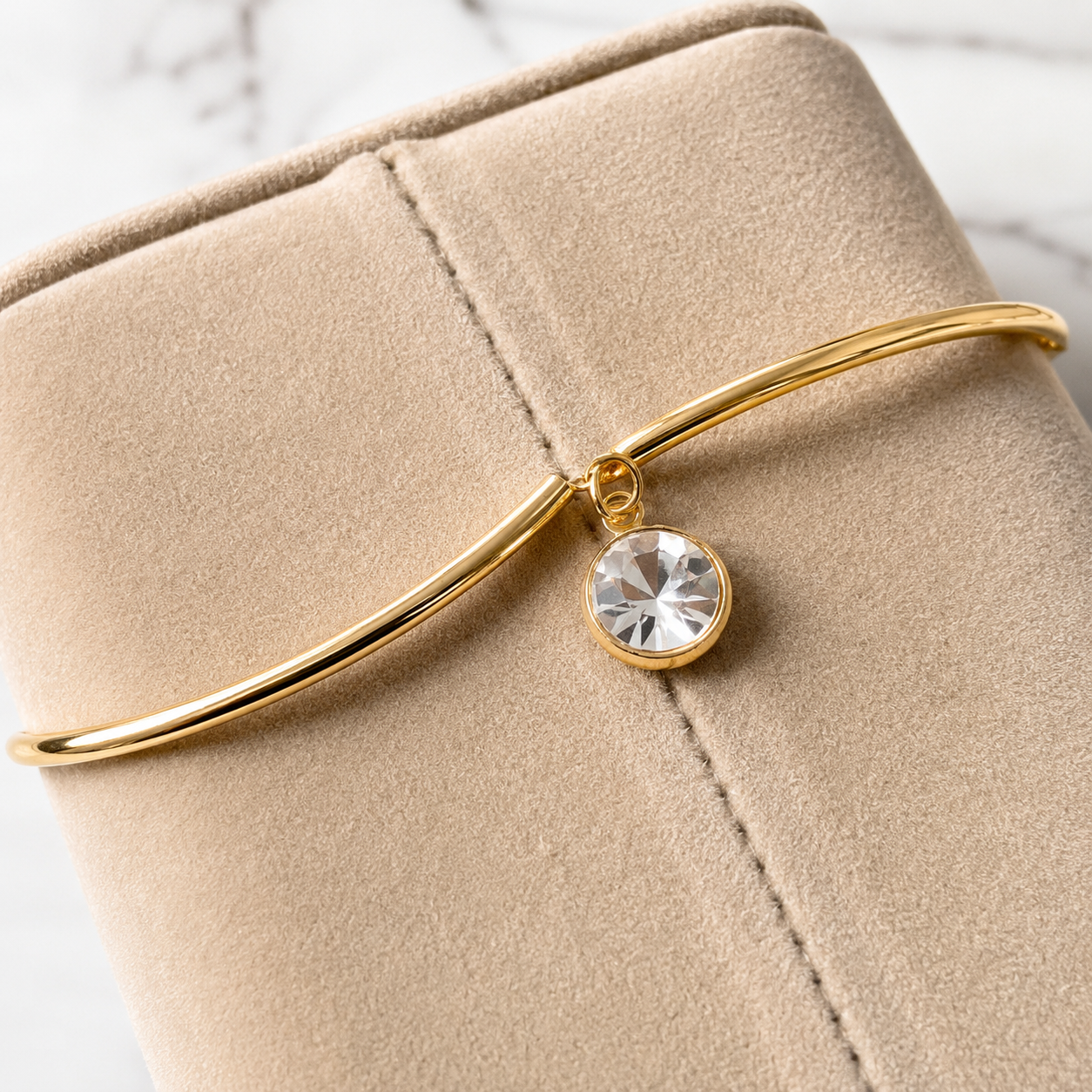 Alecrim Luxury 18K Gold Plated Crystal Charm Bracelet – Elegant Women's Jewelry