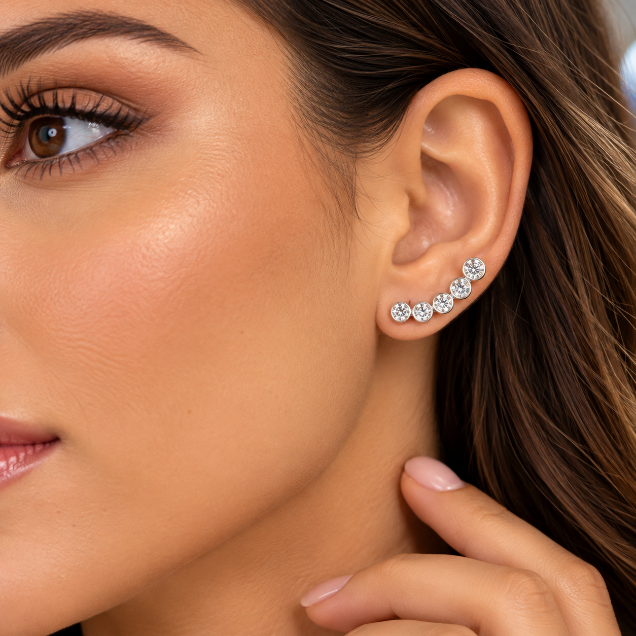 Elegant Gold-Tone Crystal Ear Climber Earrings – Five Sparkling Stones, Modern Luxury Jewelry
