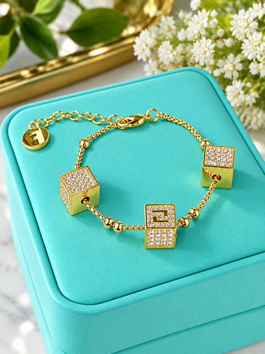 Luxury Gold-Tone Women's Bracelet with Sparkling Crystal Cube Charms – Elegant Fashion Jewelry