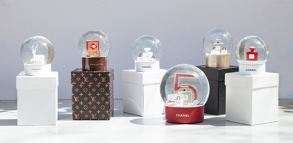 Red Number 5 Chanel Perfum Bottle Snow Globe