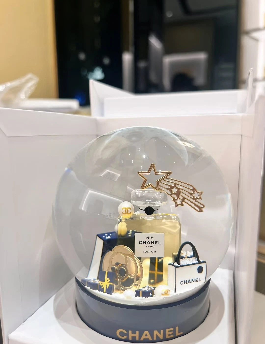 Chanel Beauté Holiday Snow Globe – Limited Edition Luxury Collectible, New in Box