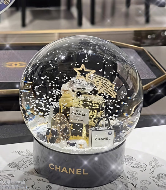2025 CHANEL Beaute Limited Edition Holiday Snow Globe new in box