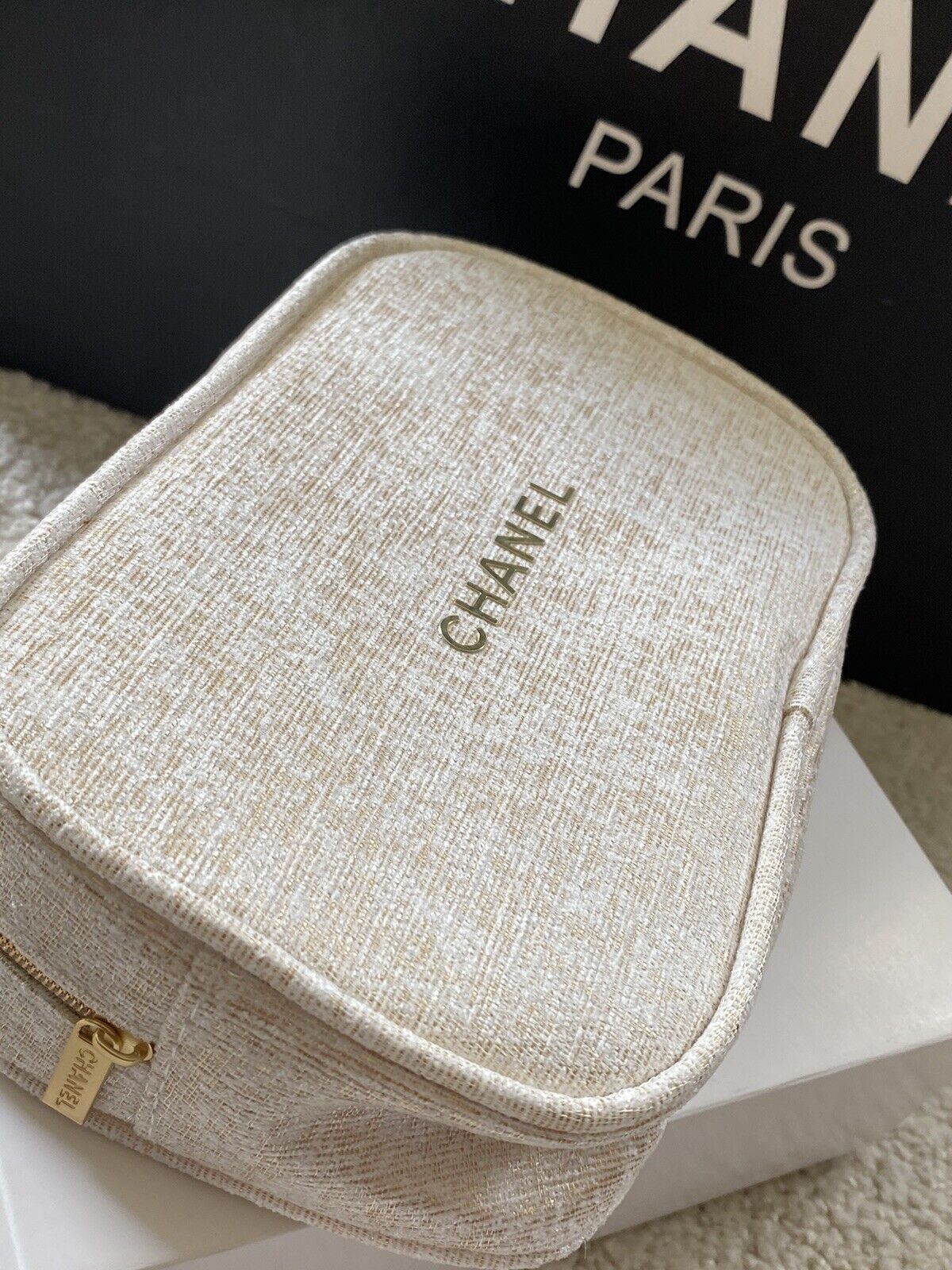 CHANEL BEAUTÉ cosmetic bag- Makeup Bag- Limited Ediction Gold Bag