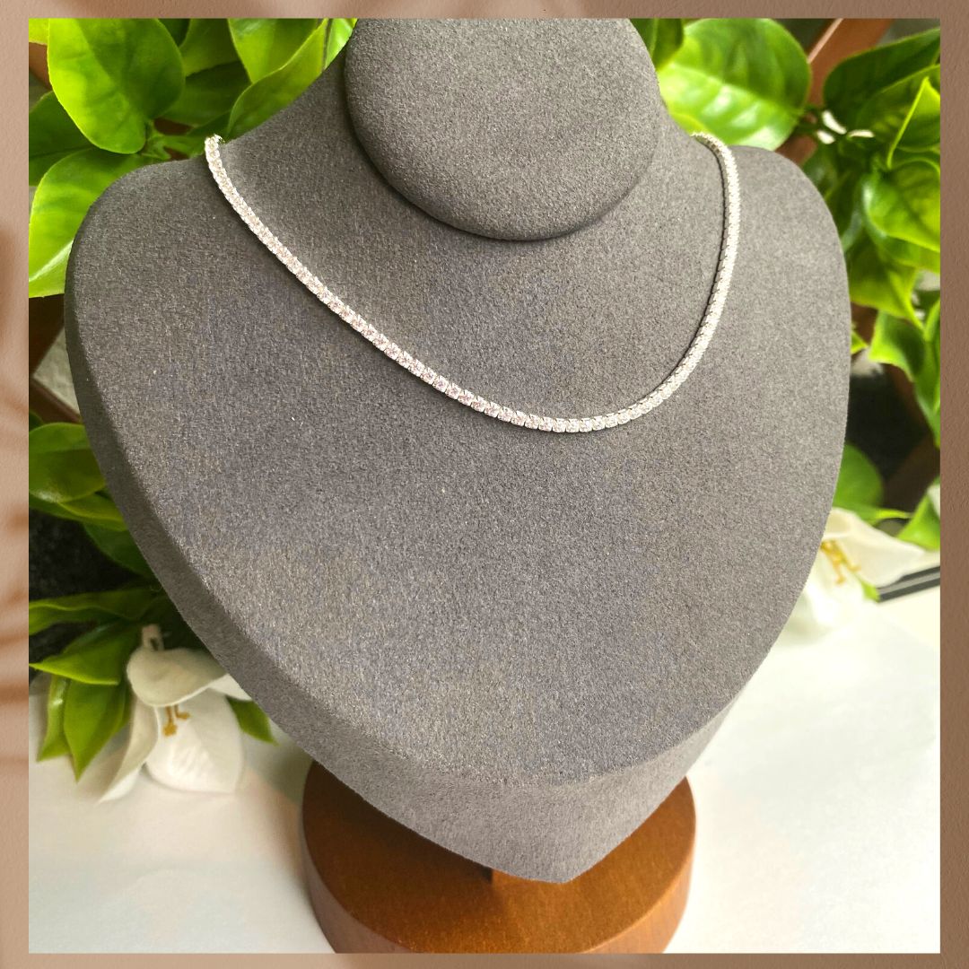 Choker-Halskette aus 925er Sterlingsilber mit weißen Strasssteinen 40cm