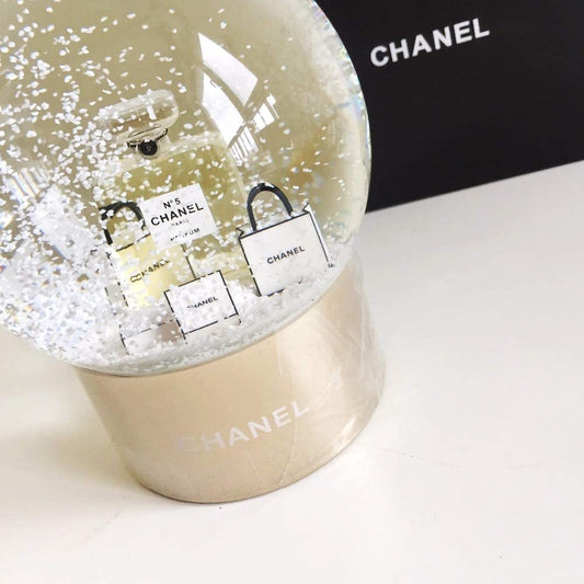 Chanel N°5 Perfume Snow Globe