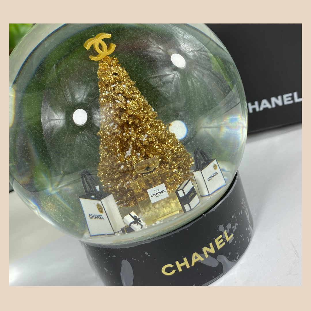 CHANEL Edition Snow Globe Kristallkugel Vip Gifts Luxus Home Decoration