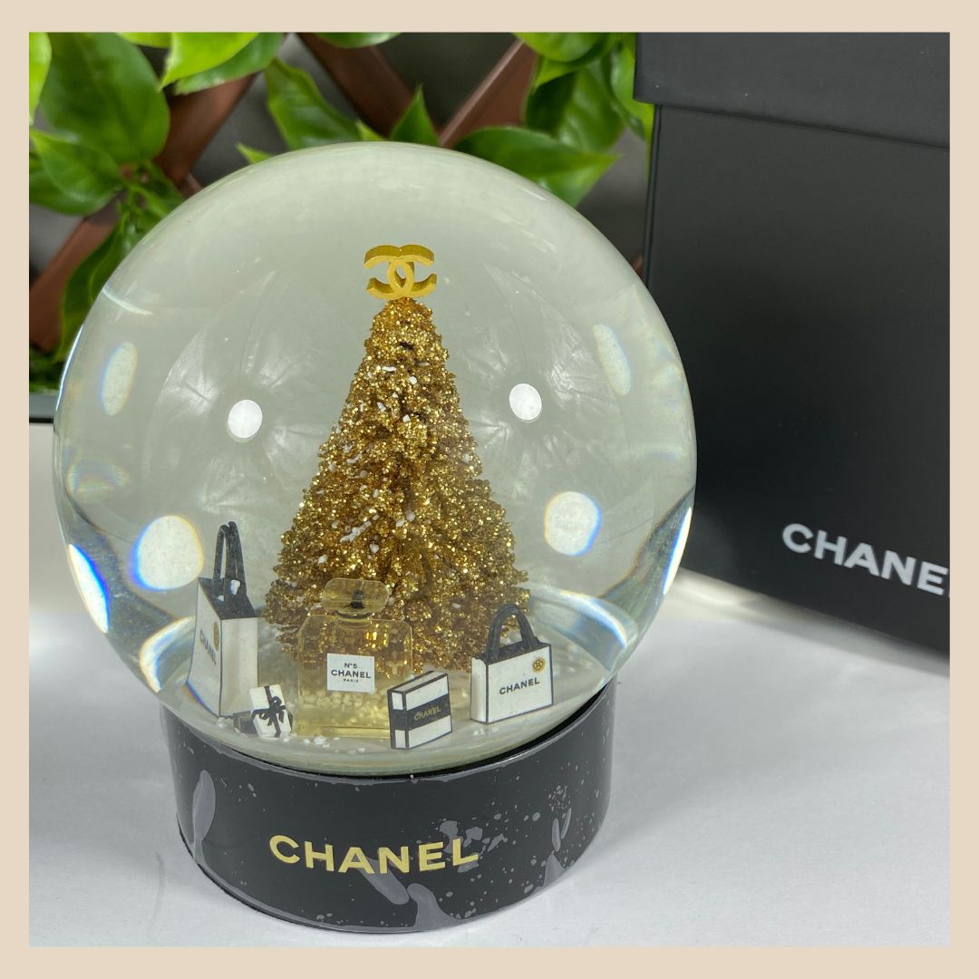 CHANEL Edition Snow Globe Kristallkugel Vip Gifts Luxus Home Decoration