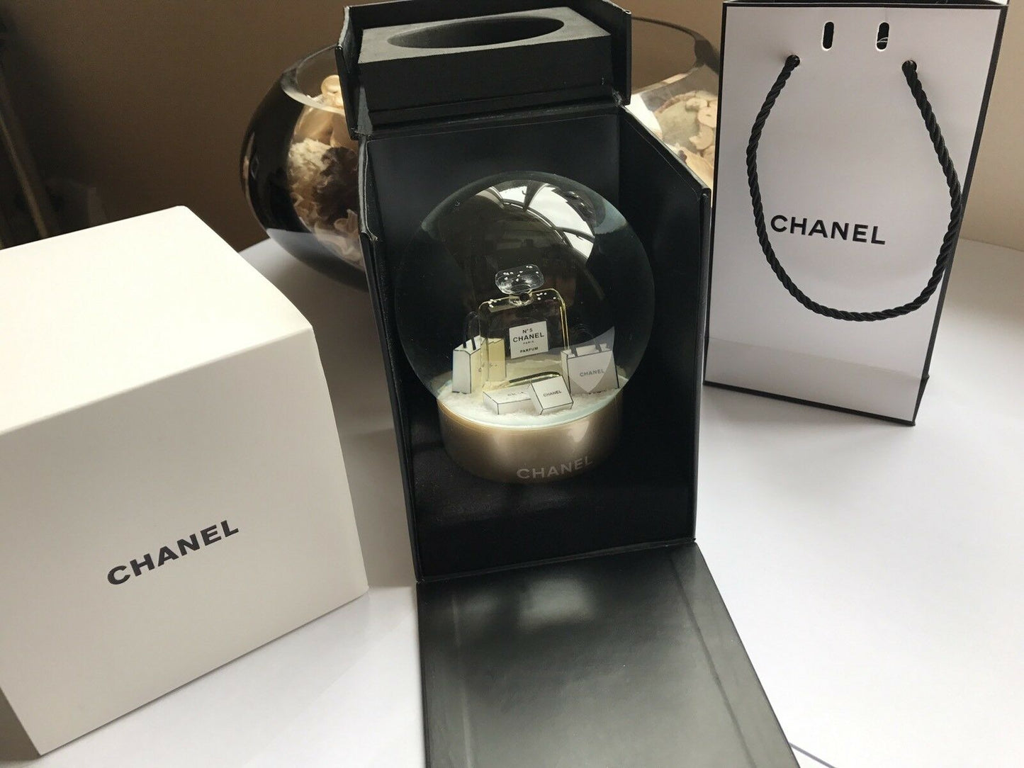 Chanel N°5 Perfume Snow Globe