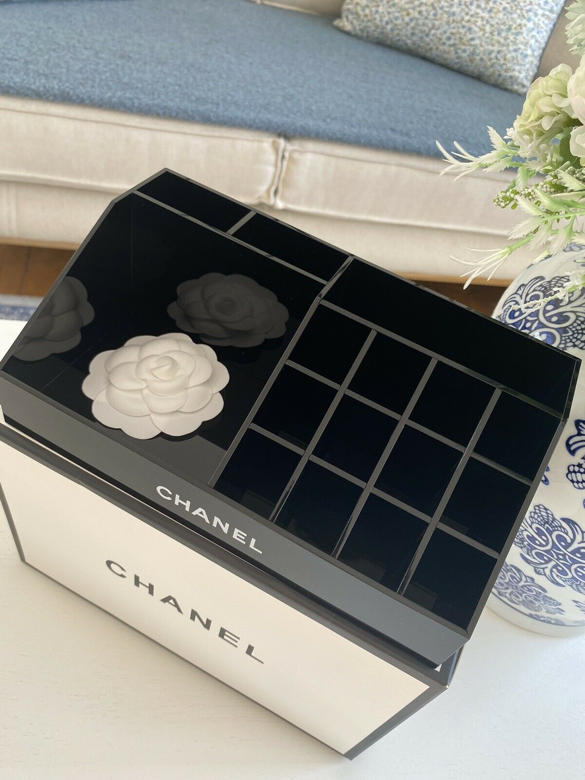 CHANEL schwarzer Kosmetikständer / Halter / Make- Up Organizer / Kosmetikhalter