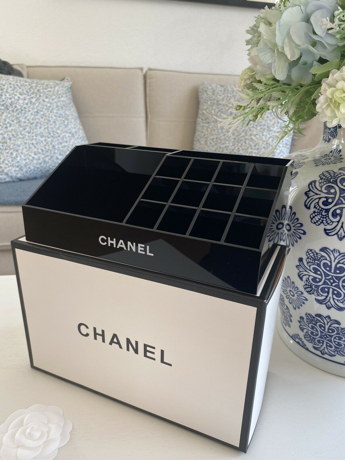 CHANEL schwarzer Kosmetikständer / Halter / Make- Up Organizer / Kosmetikhalter
