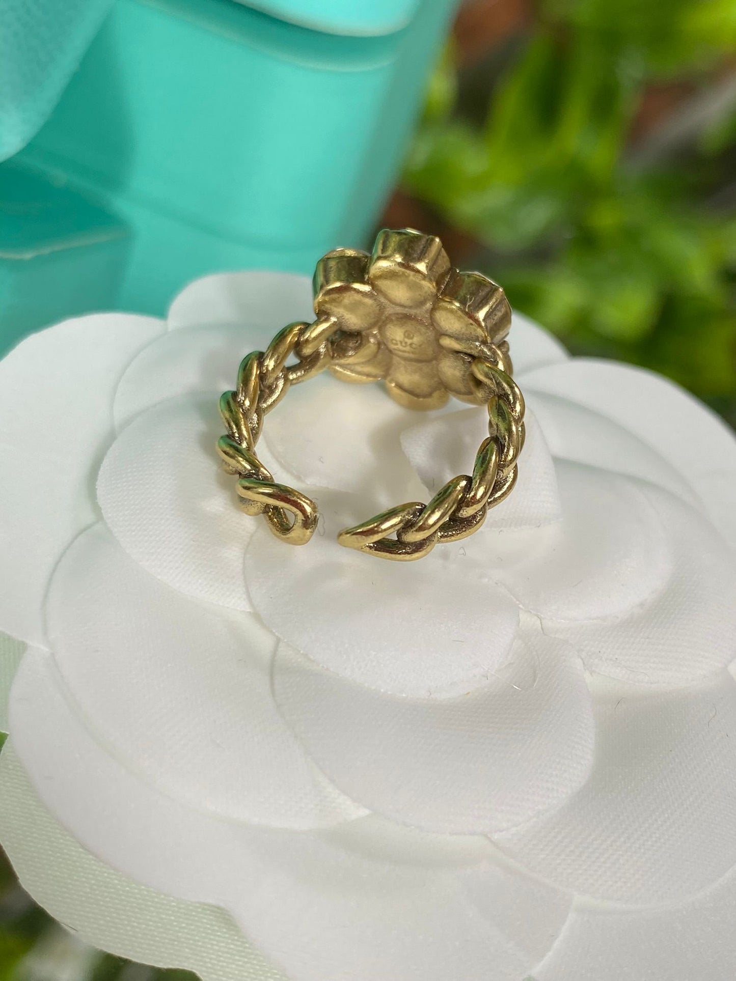 Antik Gold Flower Ring GG Detail