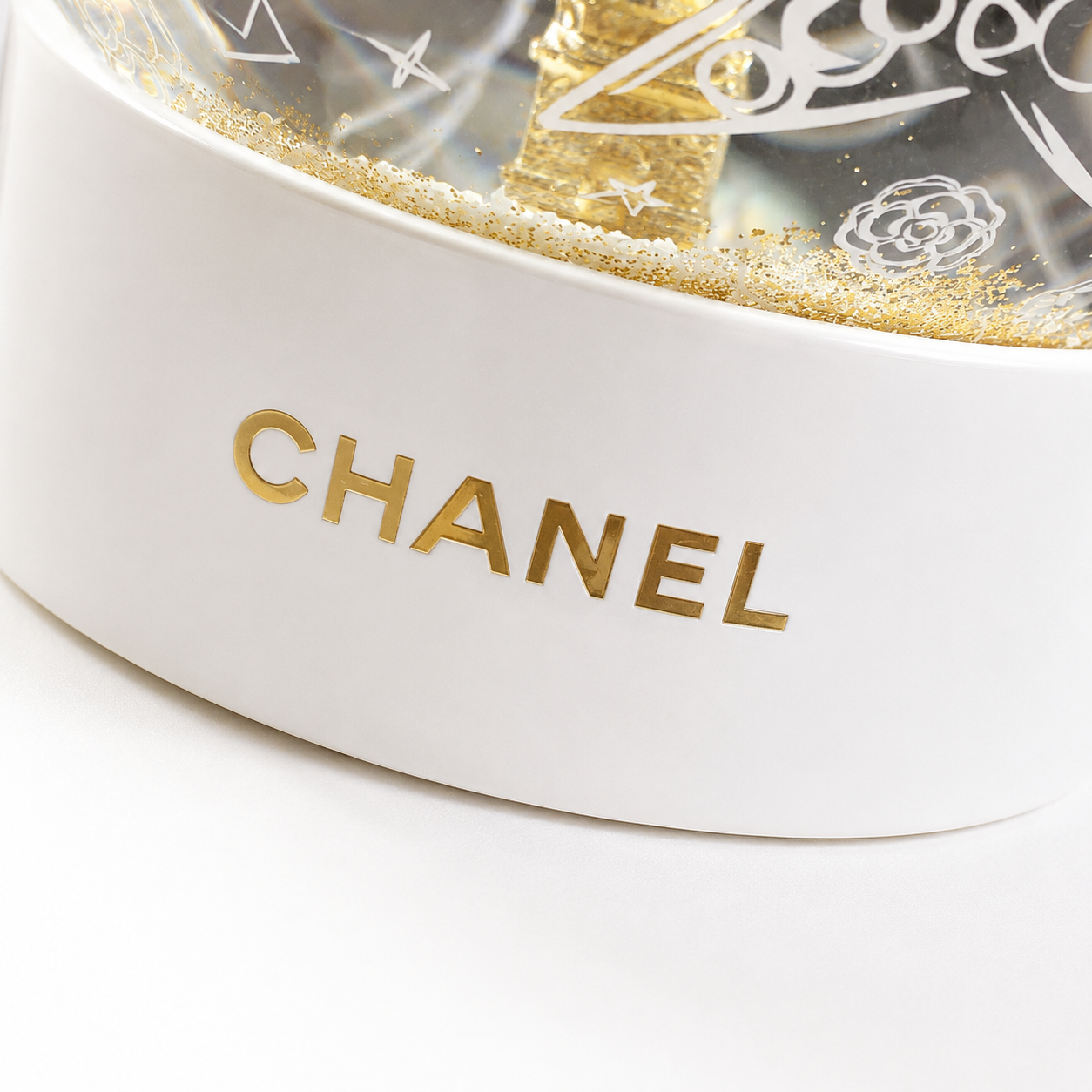 CHANEL Beauté Limited Edition Holiday Snow Globe – Exclusive Gold Tower Collectible