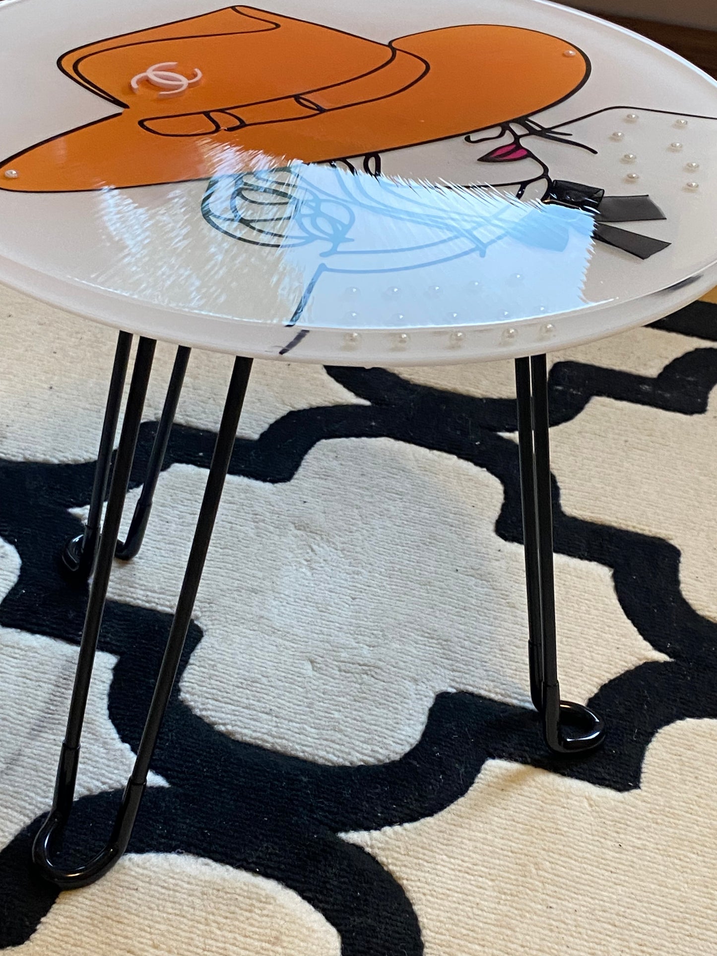 Handmade Epoxy Resin Table – Unique Decorative Art Piece