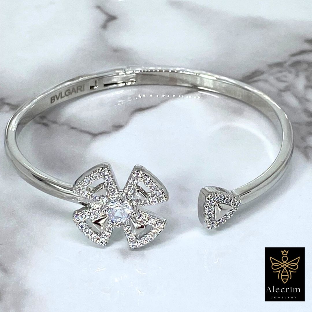 928 Silver Flower Bracelet