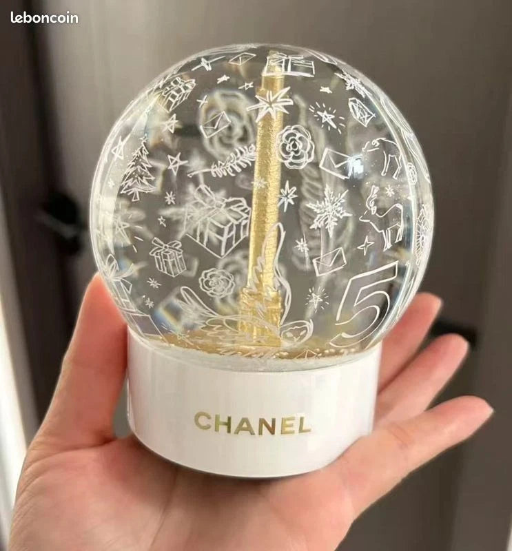 CHANEL Beauté Limited Edition Holiday Snow Globe – Exclusive Gold Tower Collectible