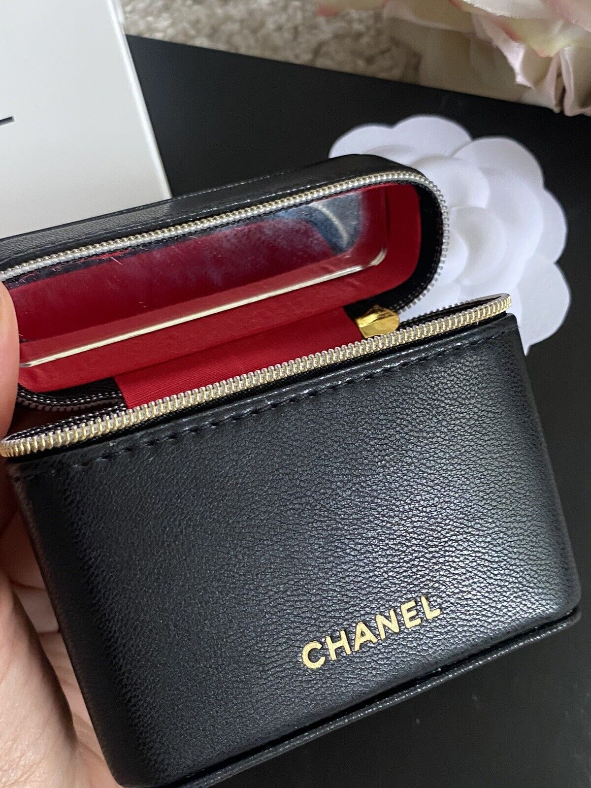 Chanel Beautè Makeup Kosmetik Bag Limitiert Edition ( Lipstick NOT INCLUDED)