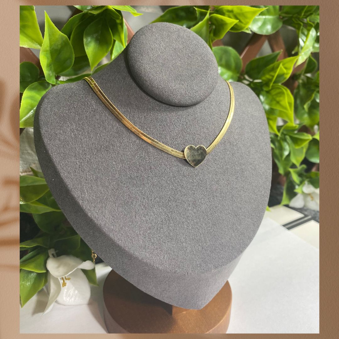 Women's Necklace – 18K Gold-Plated Choker (37 cm)